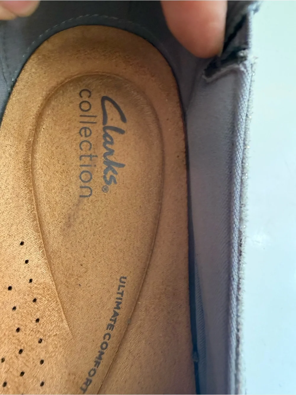 Clarks Elaina Ruby women size 11  Silver Metallic Perforated Slip-On Espadrille